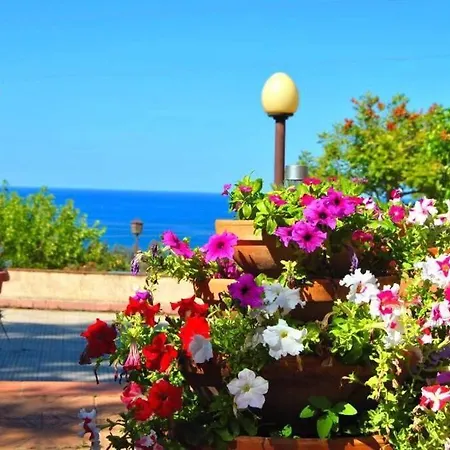 Tatil Evi Super View Mandra Capreria
